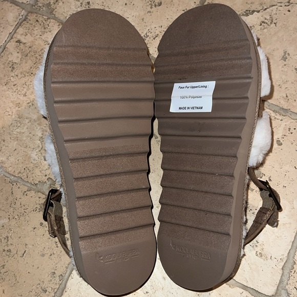 KOOLABURRA UGG Slide Faux Fur Sandals Slippers Fuzz'd Out Tan US Size 10 - Picture 5 of 5